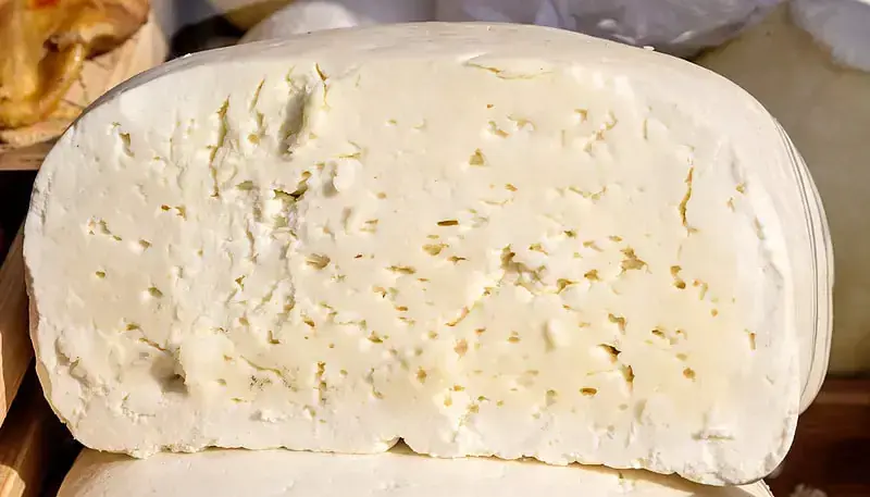 Brânză de burduf și telemea din Poiana Mărului (Brașov)